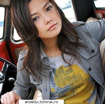 craciun terminat nici odata yuri...o fata enervanta asculta nimeni.are ani place cante.i mai zice *AsAmI AdMiN*