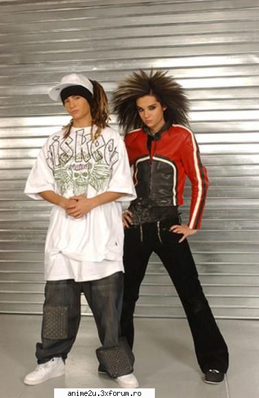 Kaulitz Twins - Aşa am avut parcă un poster dar l-am - ToKio HoTel FaNs ClUb